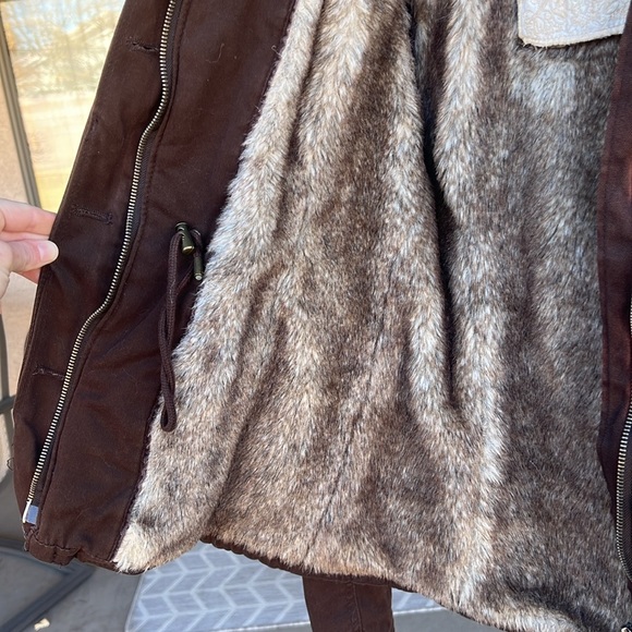 Abercrombie Faux Fur Winter Jacket - Picture 8 of 12